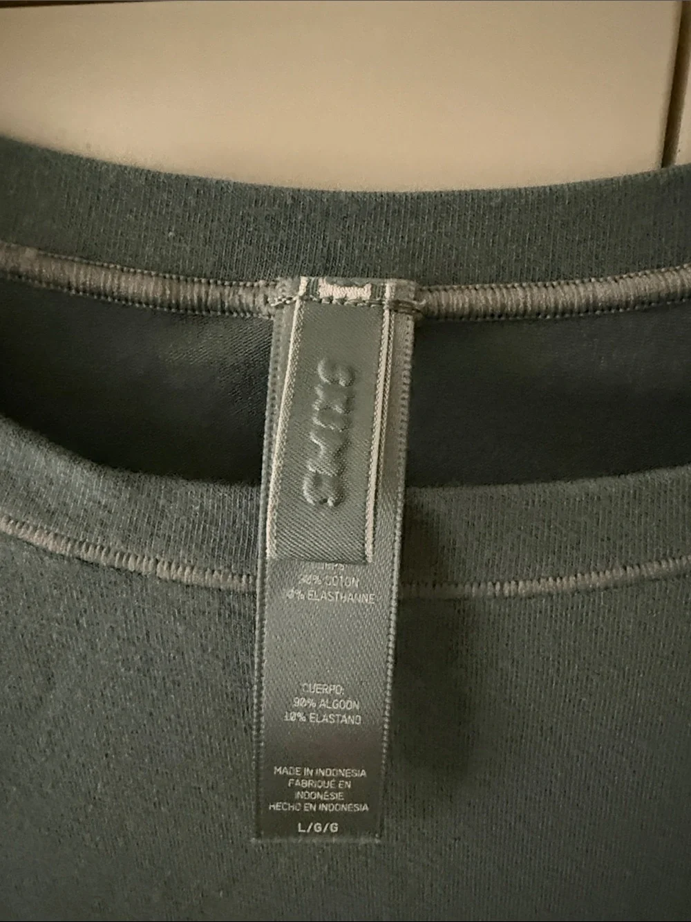 SKIMS Tee Shirt in Kyanite - Picture 5 of 8